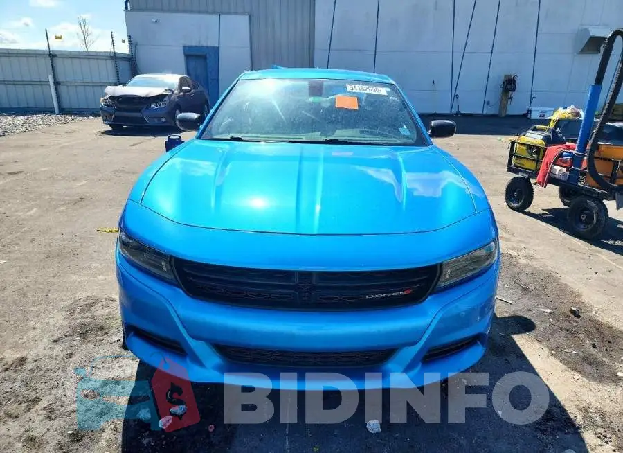 2C3CDXBG1PH627773 Photo# 5
