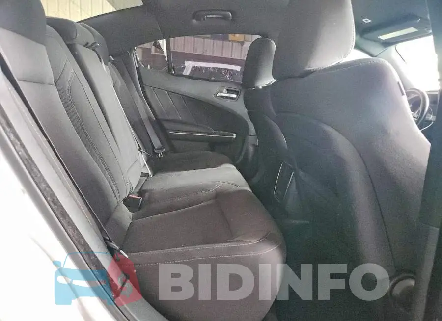 2C3CDXBG6KH617619 Photo# 10