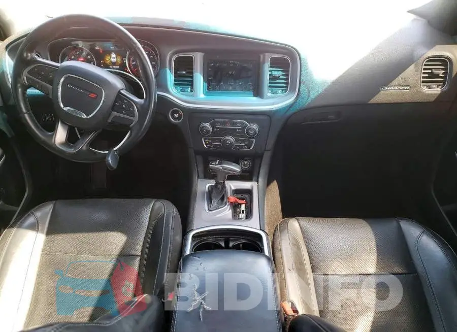 2C3CDXBG6KH695284 Photo# 8