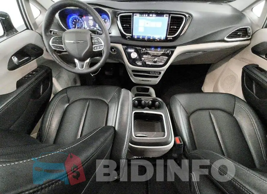 2C4RC1BG4RR134088 Photo# 8
