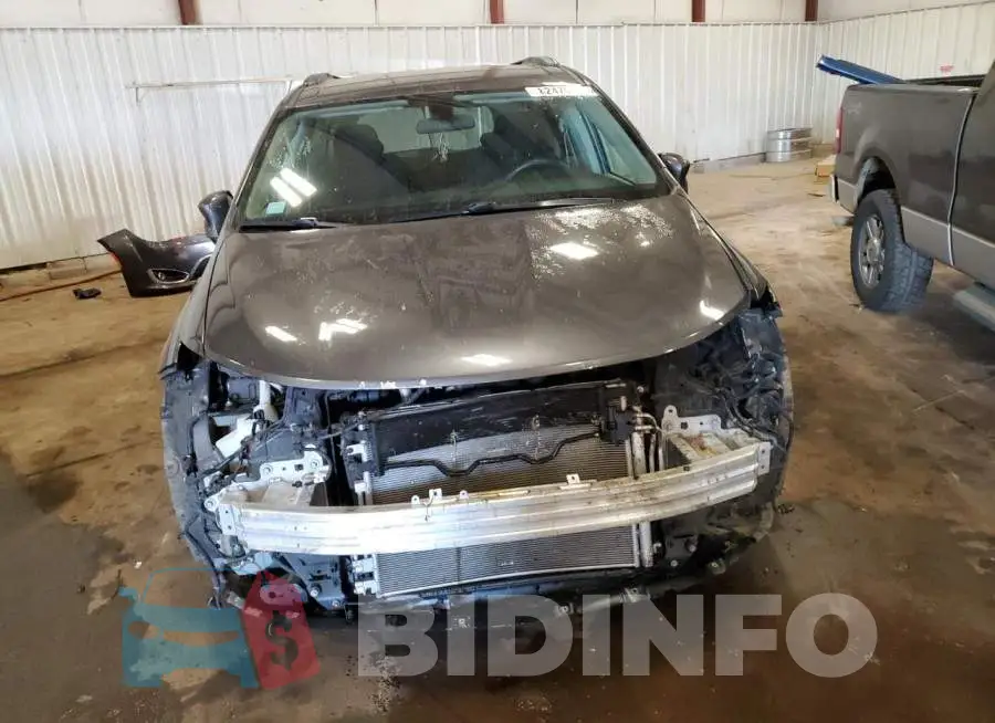 2C4RC1FG2JR355977 Photo# 5