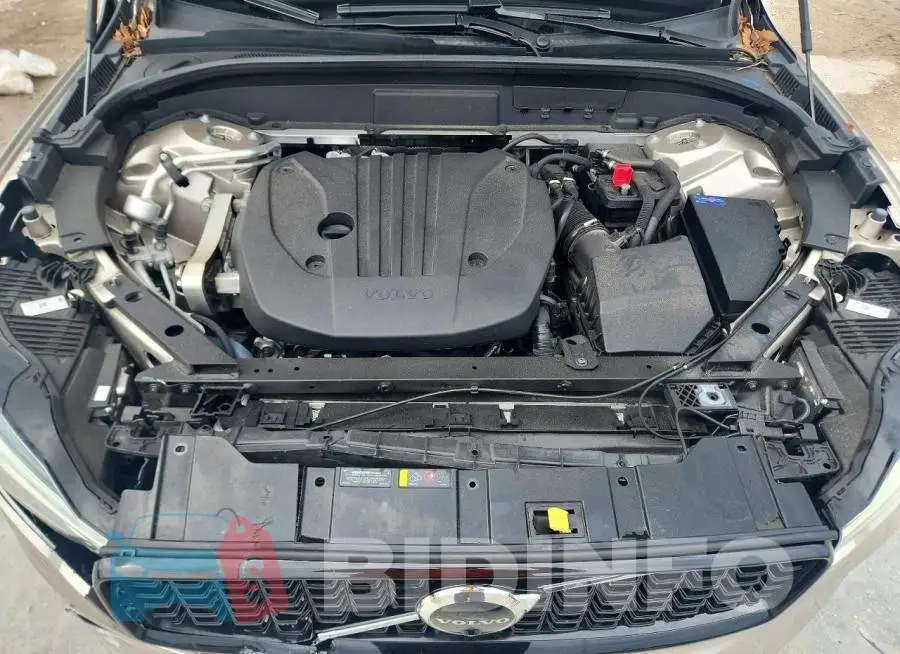 YV4M12RC9S1073966 Photo# 12