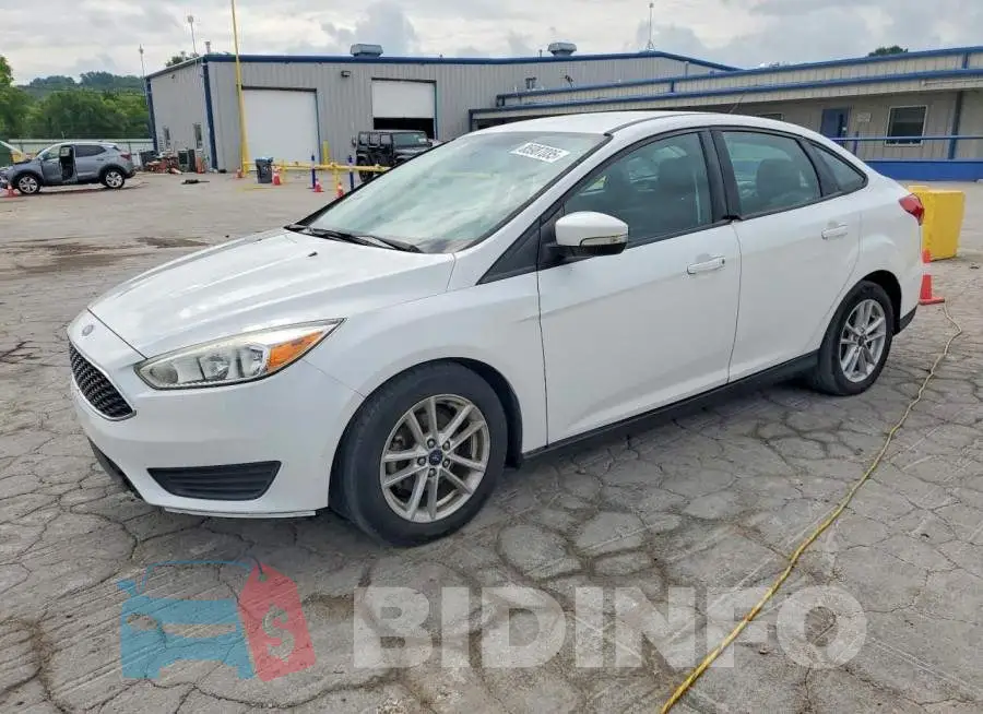 1FADP3F27HL275615 Photo# 1