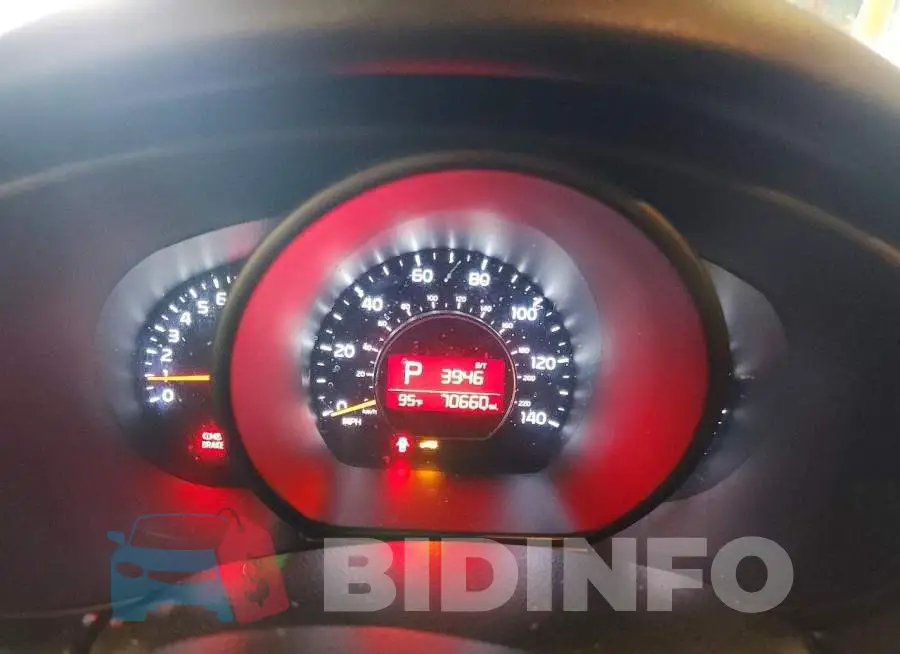 KNDJN2A2XH7884288 Photo# 9