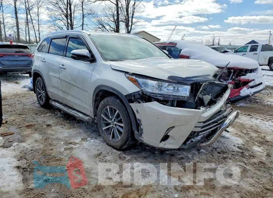 5TDJZRFH3JS530134 Photo# 4