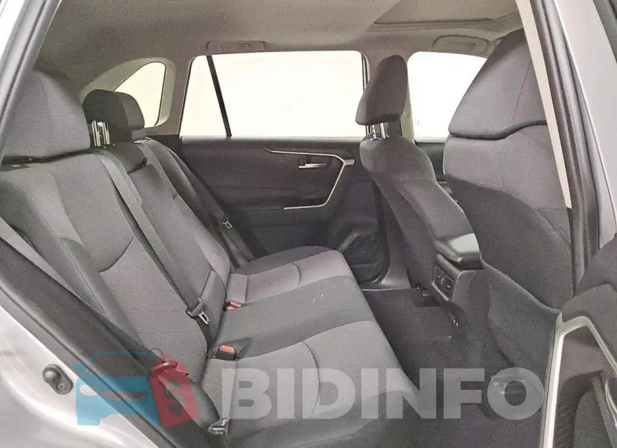 JTMW1RFVXKD032156 Photo# 11