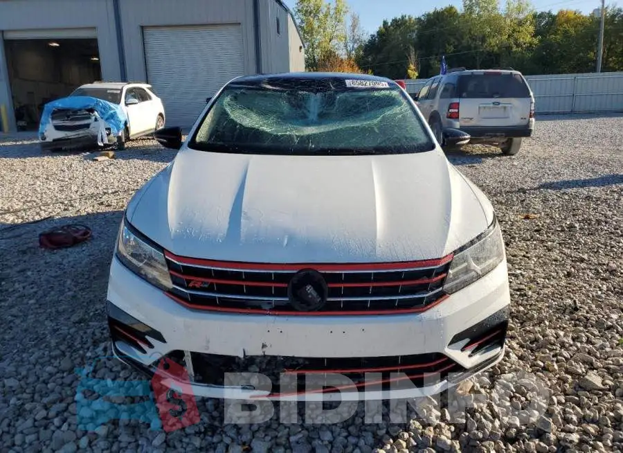 1VWDT7A34HC043631 Photo# 5
