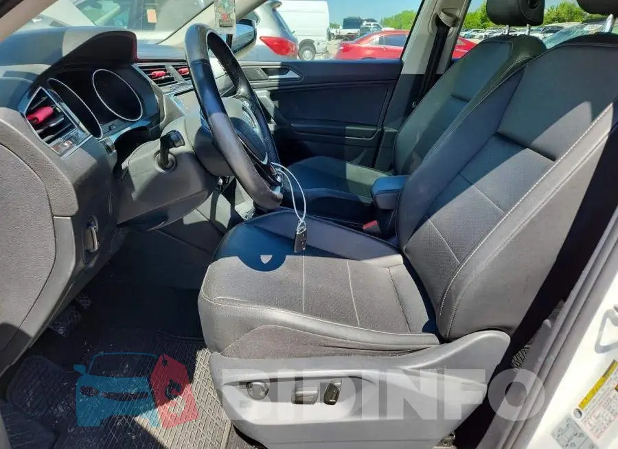 3VV2B7AX8KM082536 Photo# 7