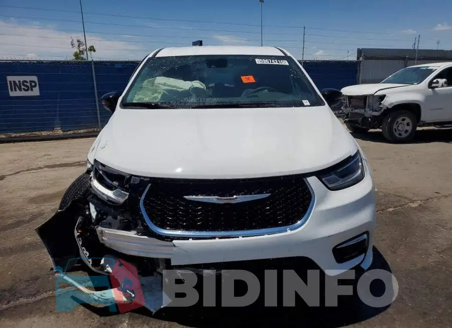 2C4RC1BG5SR614307 Photo# 5