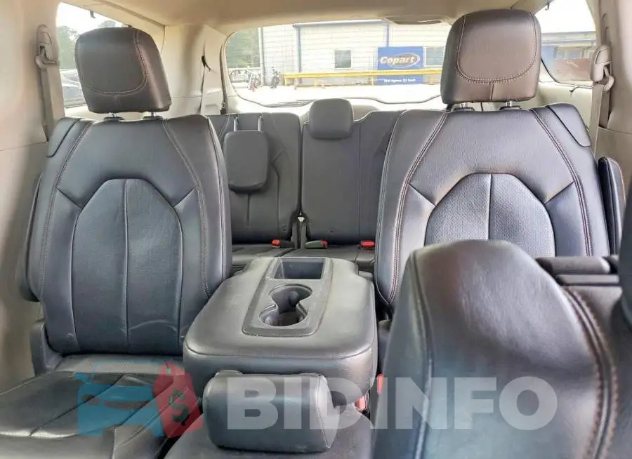 2C4RC1EG3HR771192 Photo# 10