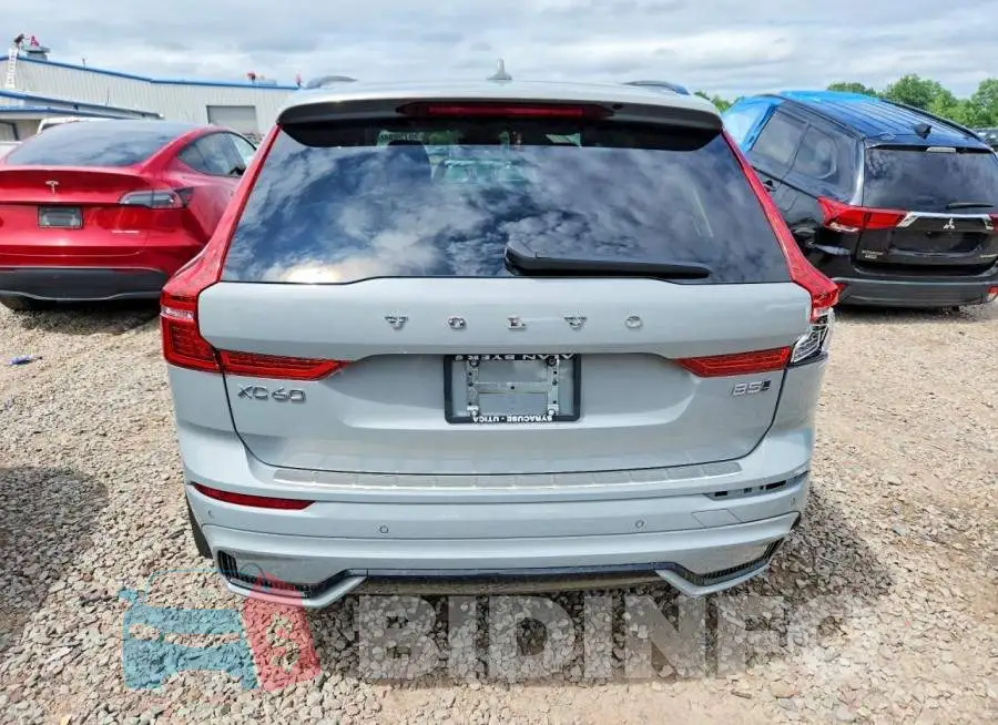 YV4M12RC6S1181185 Photo# 6