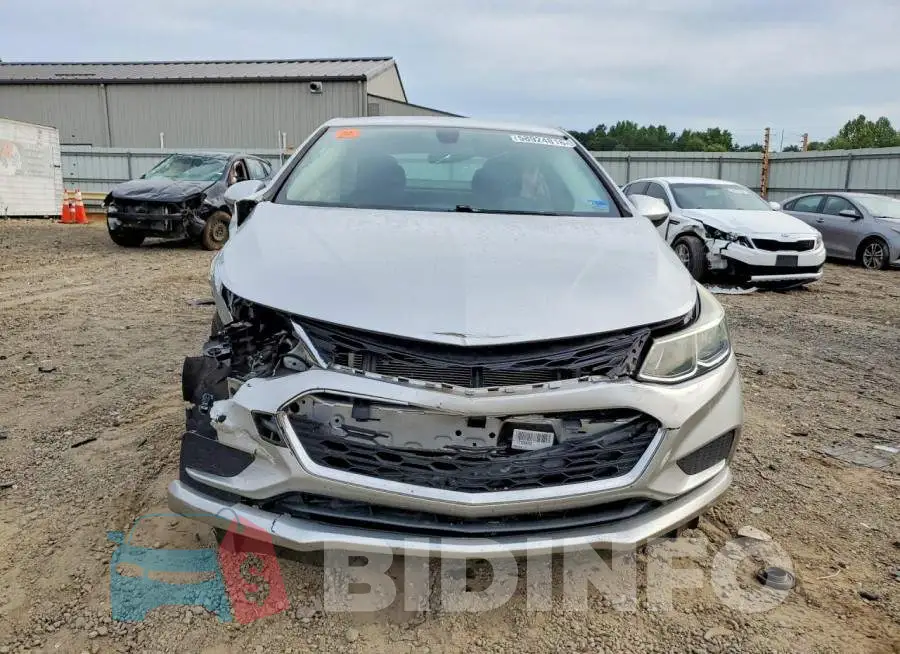 1G1BC5SMXH7232856 Photo# 5