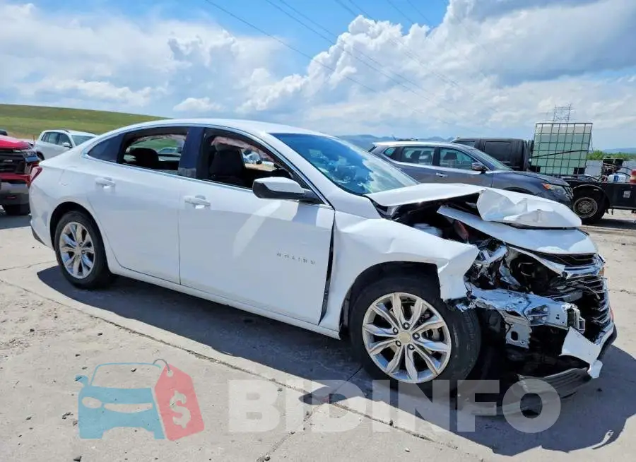 1G1ZD5ST2LF040526 Photo# 4