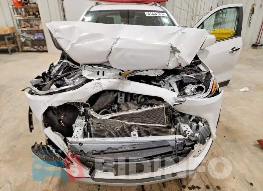 3GNCJLSB8LL146817 Photo# 12