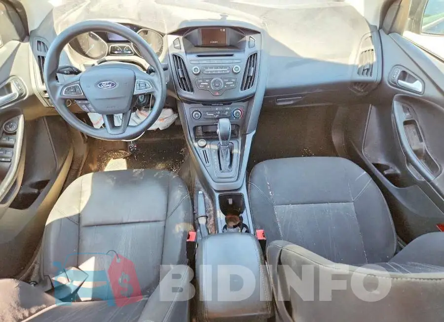 1FADP3F26HL339417 Photo# 8