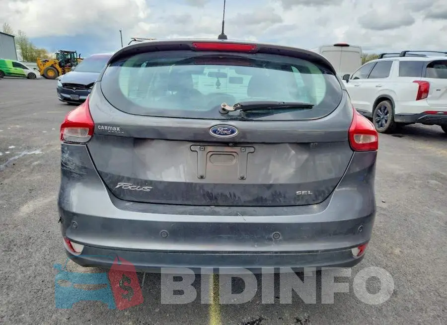 1FADP3M23JL261946 Photo# 6