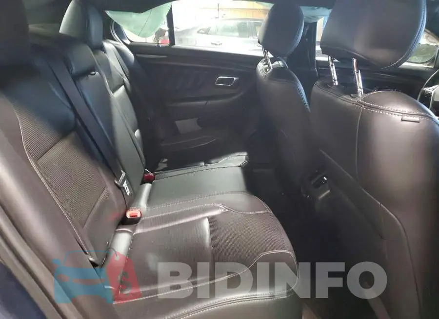 1FAHP2F81JG143187 Photo# 10