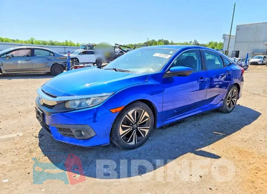 19XFC1F30HE203546 Photo# 1