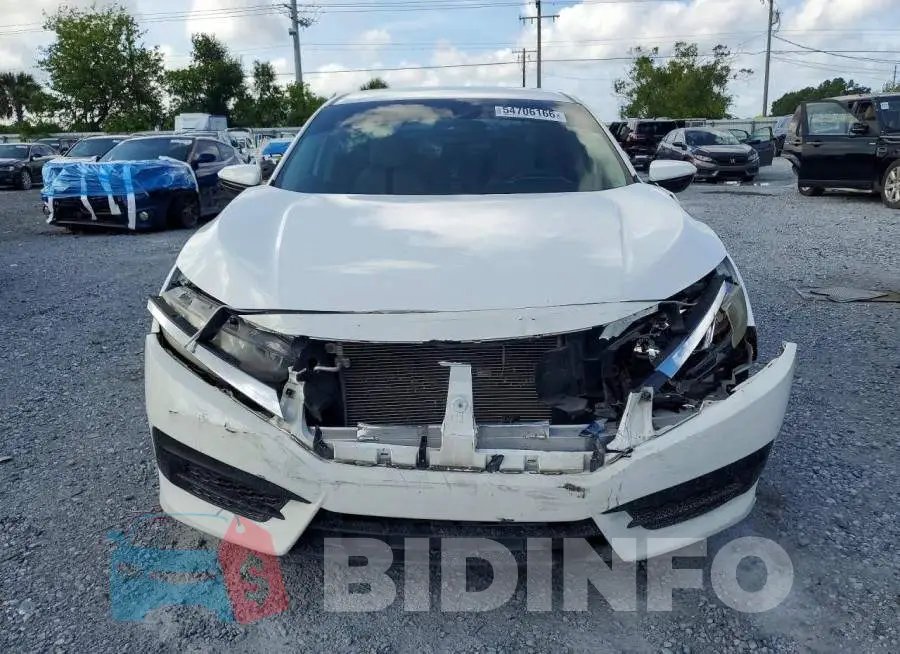19XFC2F55HE040884 Photo# 5