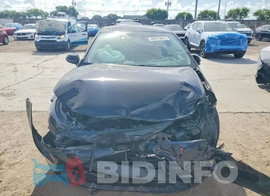 5YFB4MDE1SP263312 Photo# 5