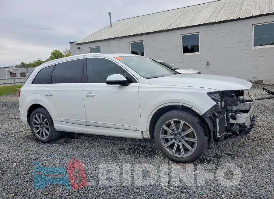 WA1LAAF78KD033127 Photo# 4
