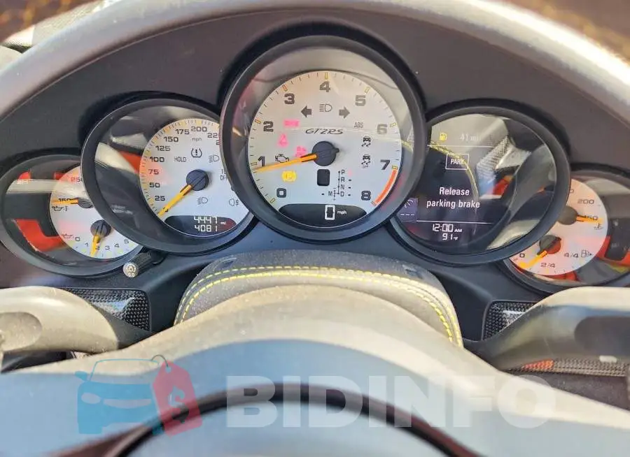 WP0AE2A93JS186024 Photo# 9