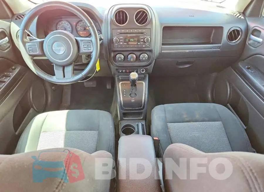 1C4NJPFAXHD148544 Photo# 8