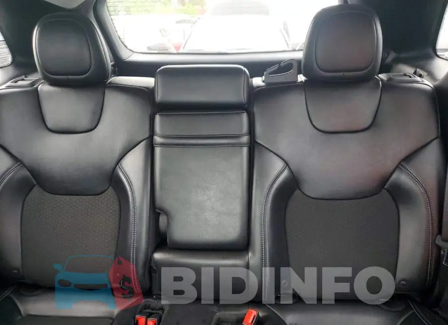 1C4PJLLB1KD324449 Photo# 10