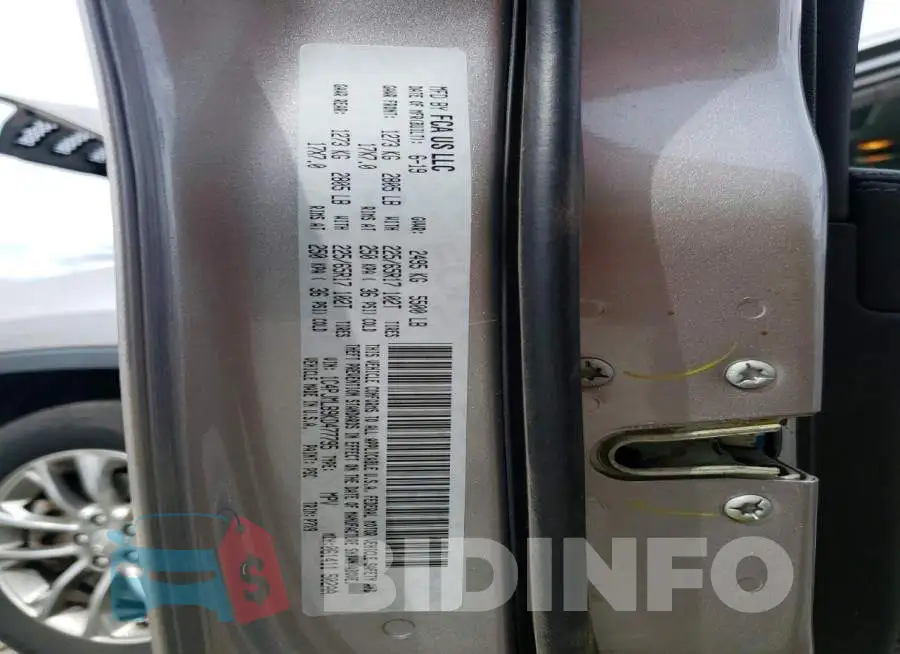 1C4PJMLB9KD477795 Photo# 13