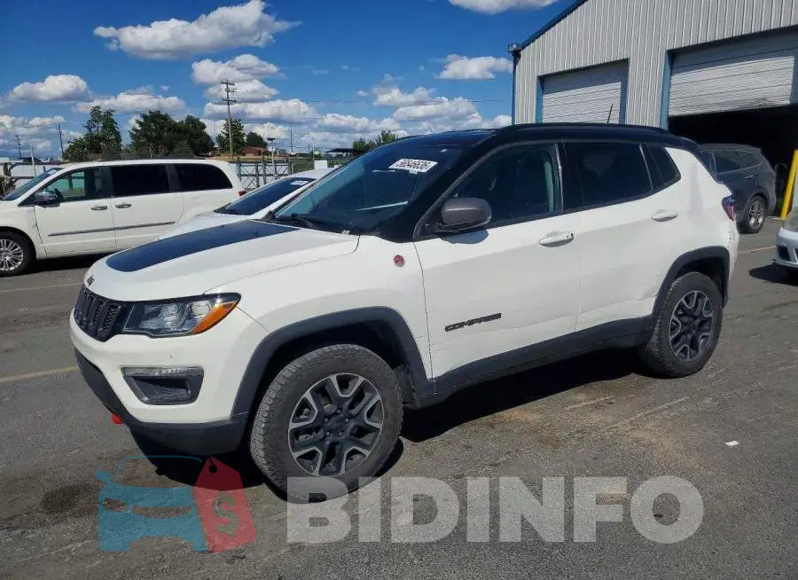 3C4NJDDB1LT170736 Photo# 1