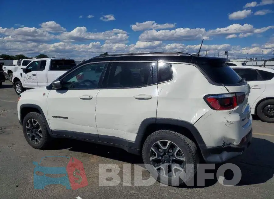 3C4NJDDB1LT170736 Photo# 2