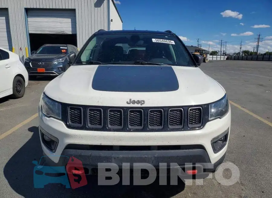 3C4NJDDB1LT170736 Photo# 5