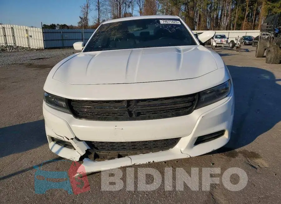 2C3CDXBG7KH719916 Photo# 5