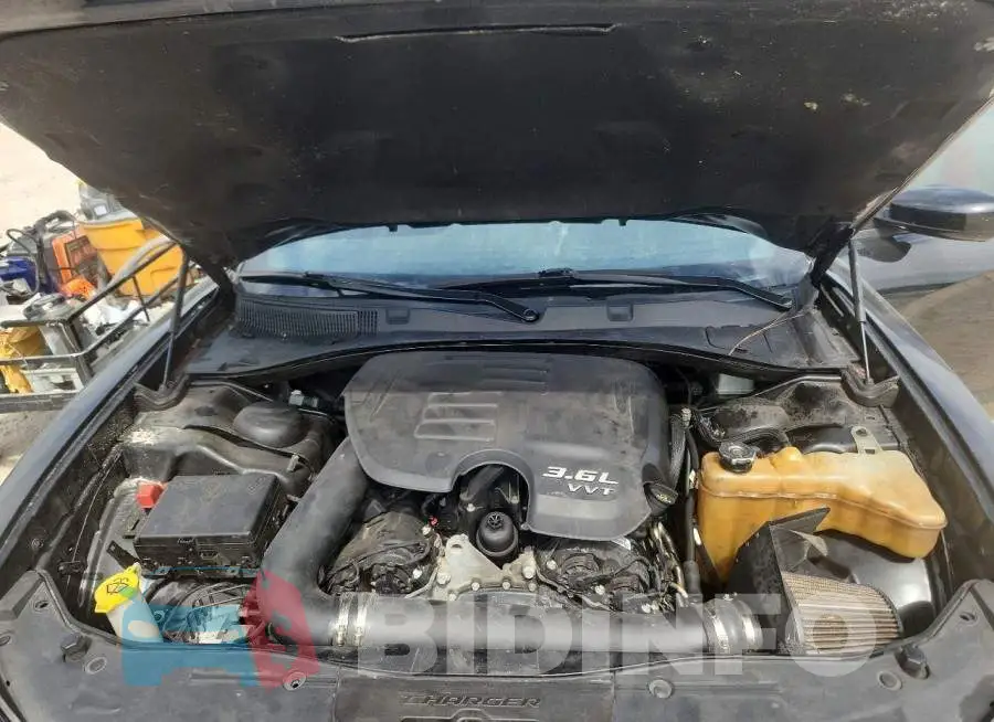 2C3CDXHG5LH138245 Photo# 11
