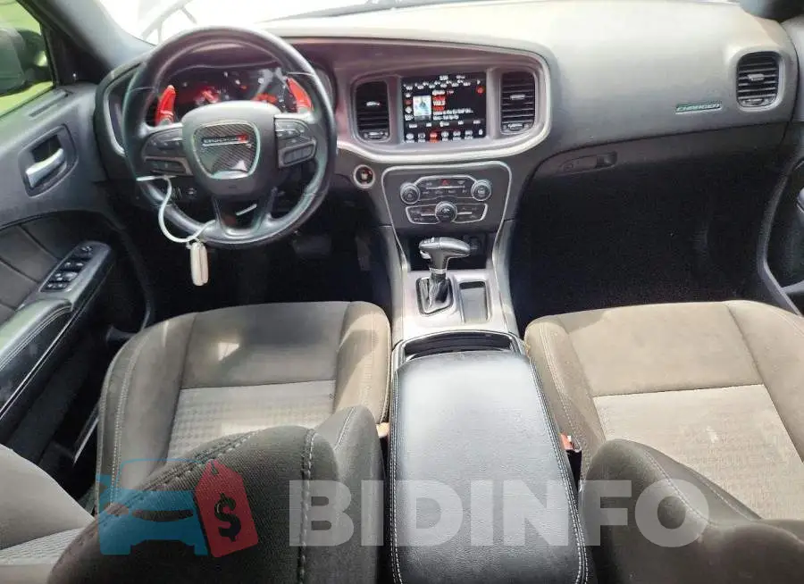 2C3CDXHG5LH138245 Photo# 8
