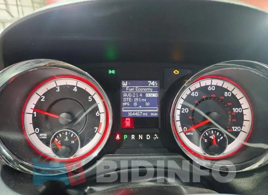 2C4RDGEG1KR740188 Photo# 9
