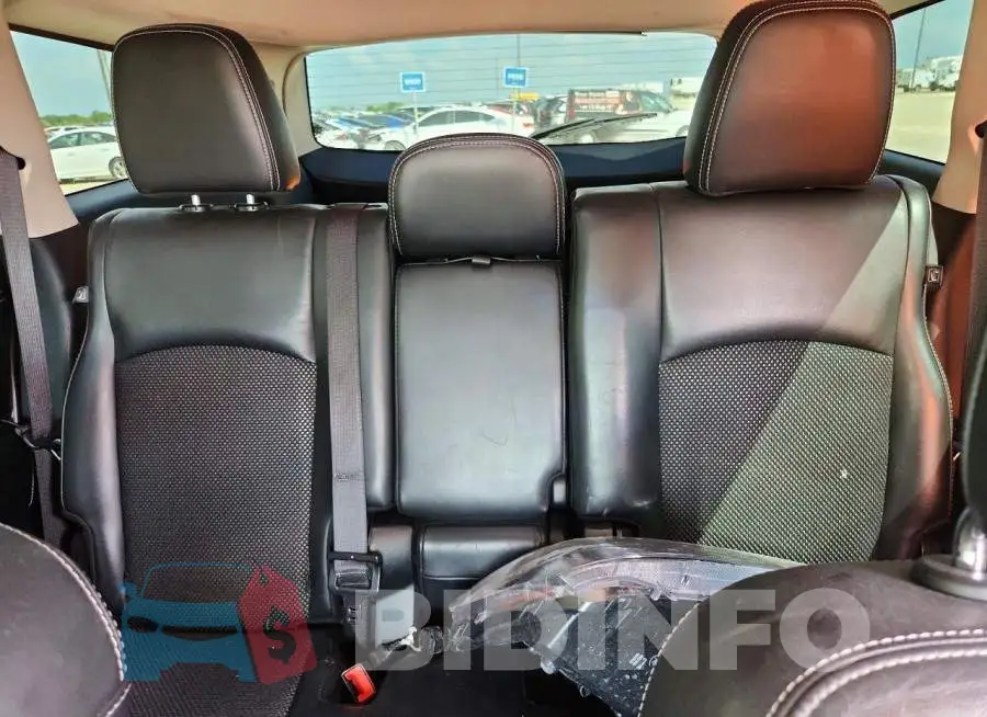 3C4PDCGG6JT310715 Photo# 10