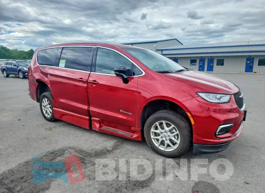 2C4RC1BG6SR570978 Photo# 4