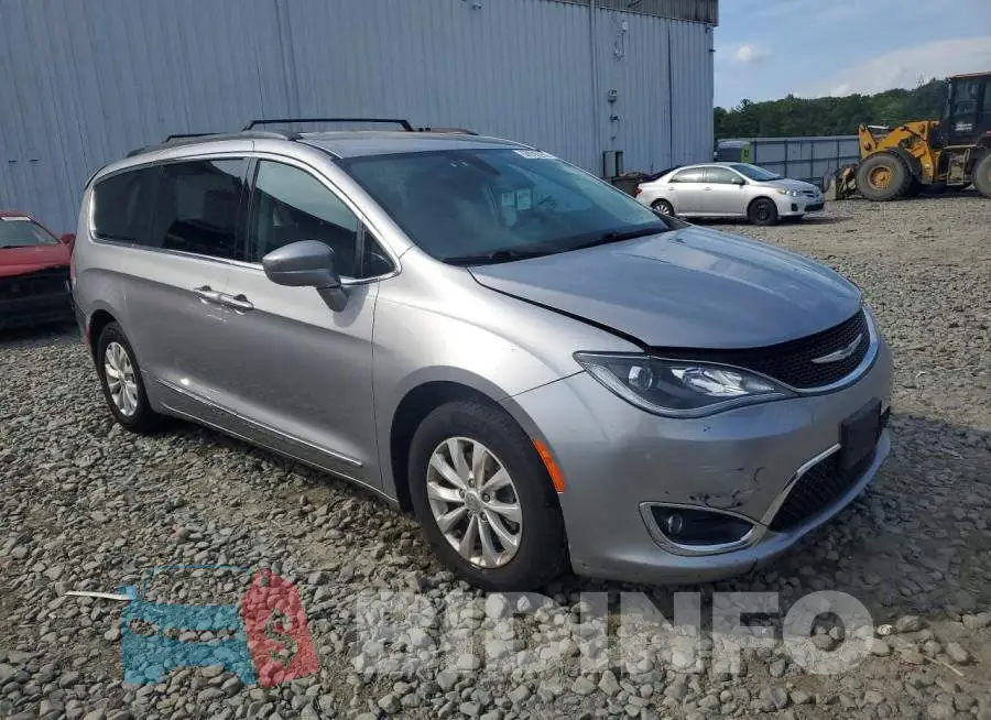 2C4RC1BGXHR613551 Photo# 4