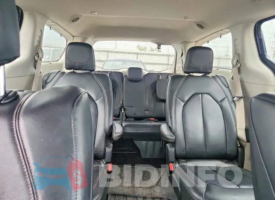 2C4RC1EG5HR637851 Photo# 10