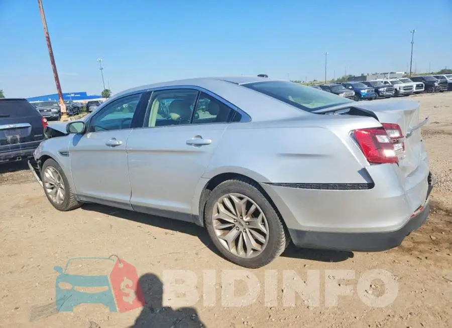 1FAHP2F82JG128245 Photo# 2