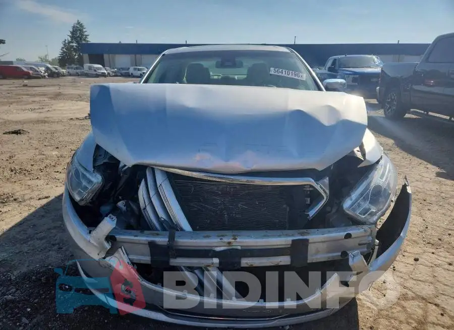 1FAHP2F82JG128245 Photo# 5