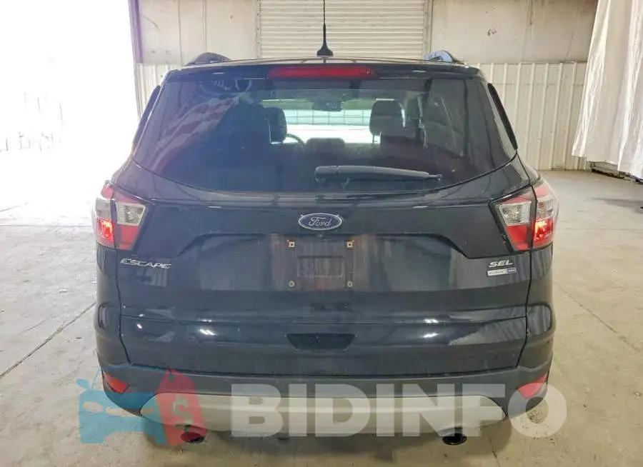 1FMCU9HD3JUD12462 Photo# 6