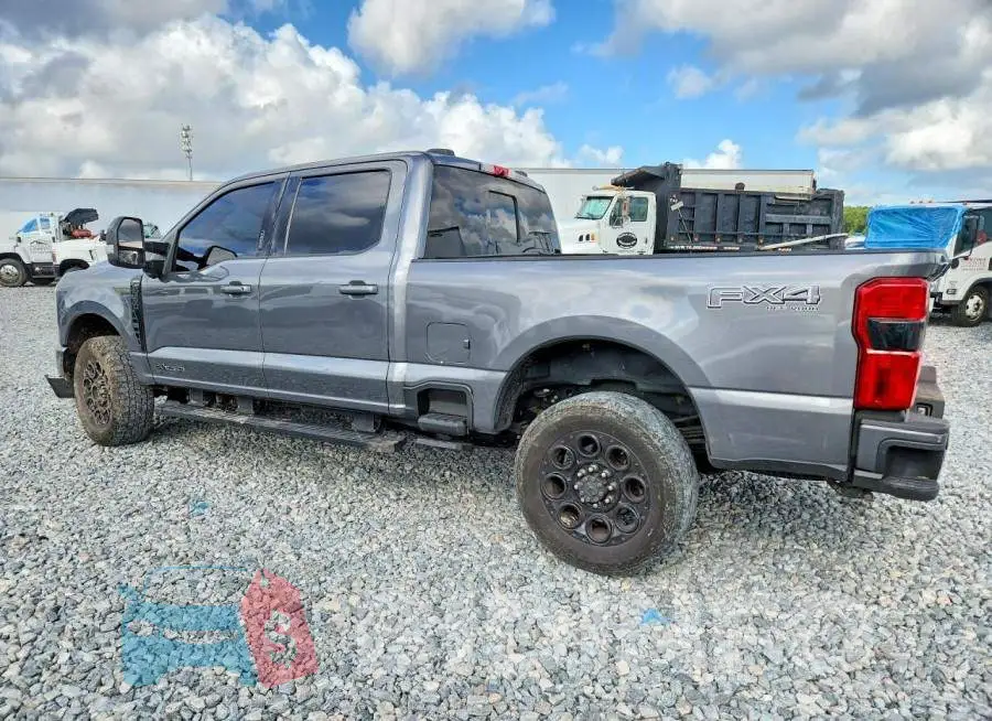 1FT8W3BT1PED72728 Photo# 2