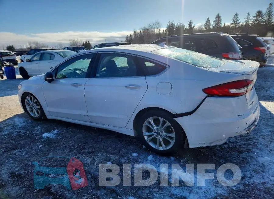 3FA6P0RU5LR181814 Photo# 2