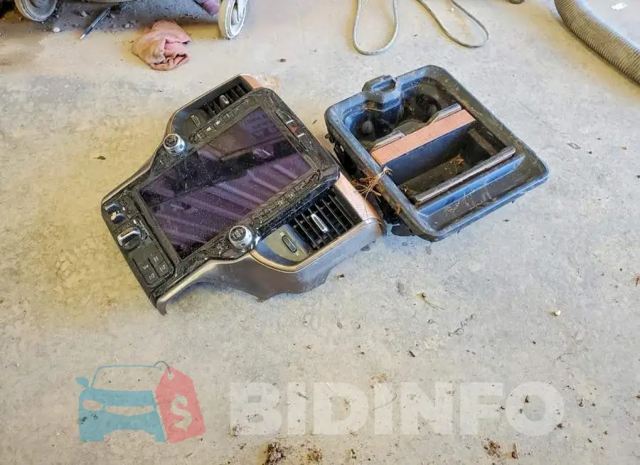 1C6SRFKTXNN302910 Photo# 12