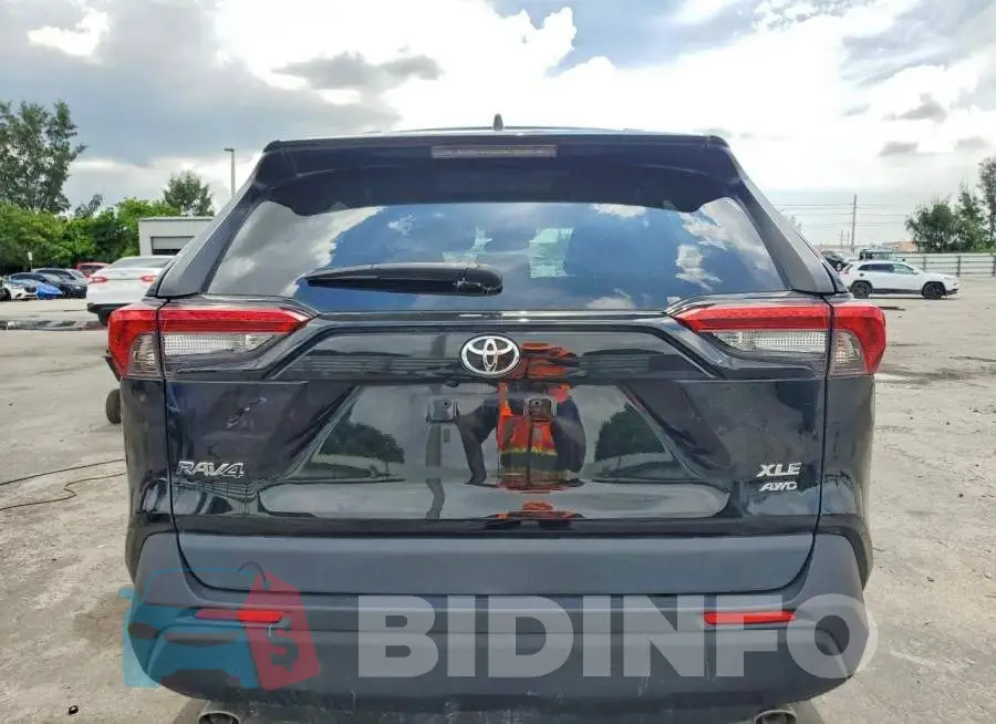 2T3A1RFV7LC140718 Photo# 6