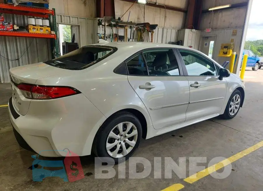 5YFB4MDE1SP264296 Photo# 3