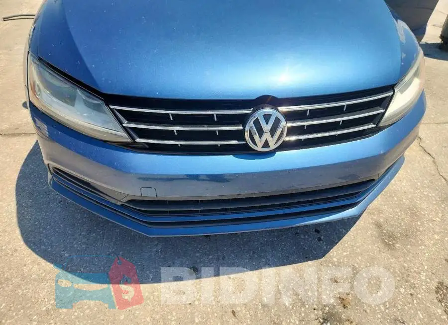 3VW2B7AJ4JM218618 Photo# 11