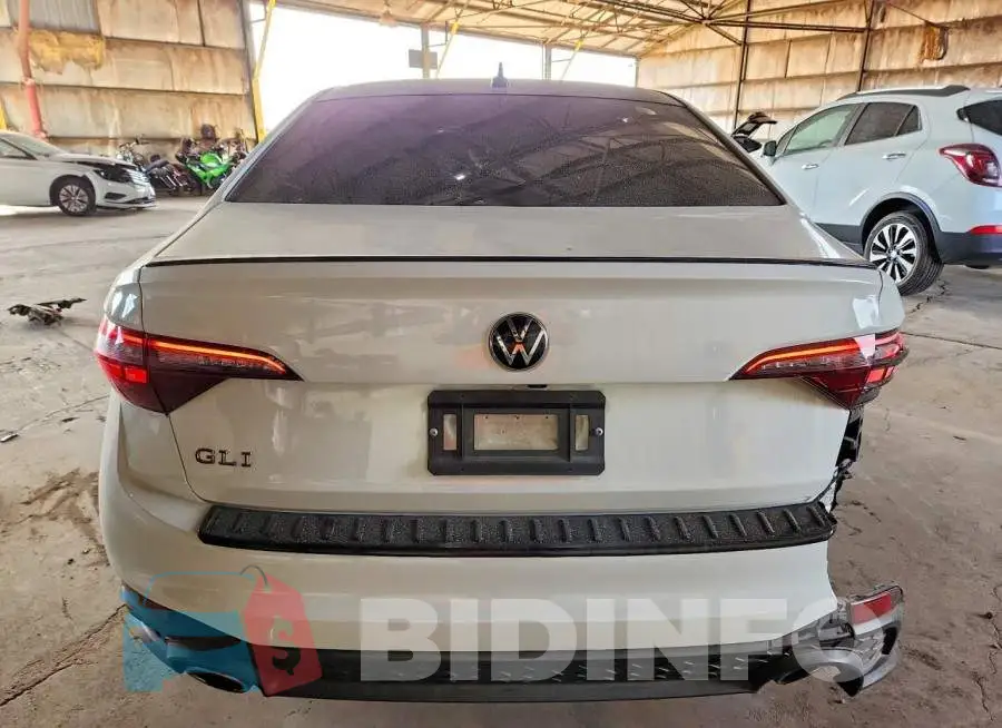 3VW2T7BU2RM072687 Photo# 6